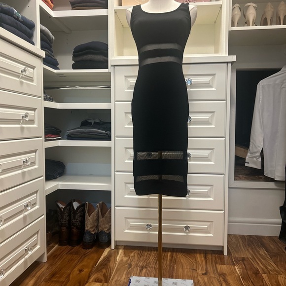 Black knee length cocktail dress size small - Picture 4 of 5